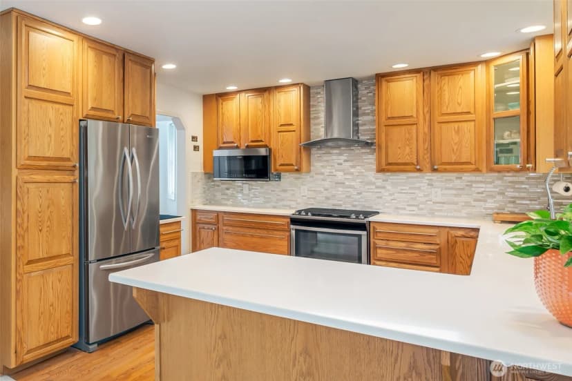 Property photo for 805 E Pacificview Drive, Bellingham photo 17