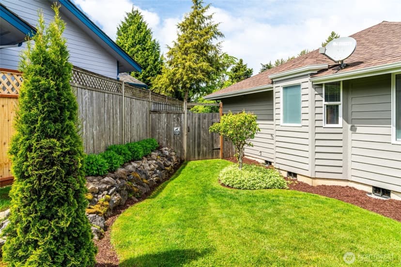 Property photo for 805 E Pacificview Drive, Bellingham photo 32