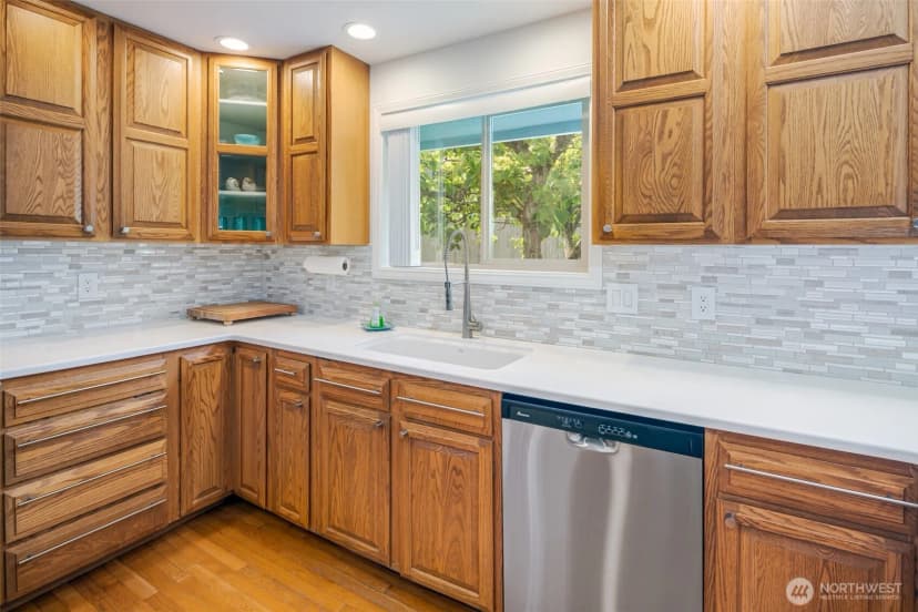 Property photo for 805 E Pacificview Drive, Bellingham photo 19