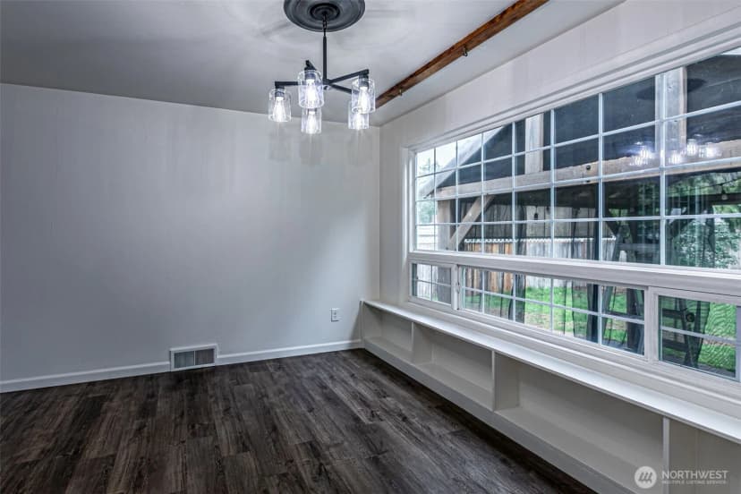 Property photo for 6357 School Street Sw, Lakewood photo 12