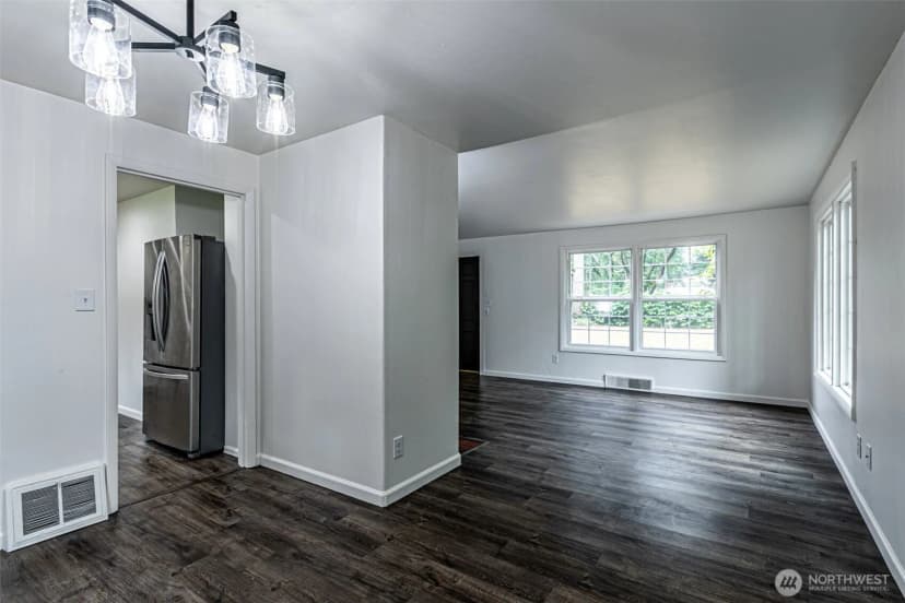 Property photo for 6357 School Street Sw, Lakewood photo 10