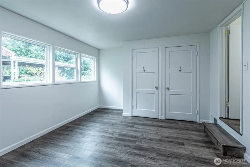 Property photo for 6357 School Street Sw, Lakewood photo 20