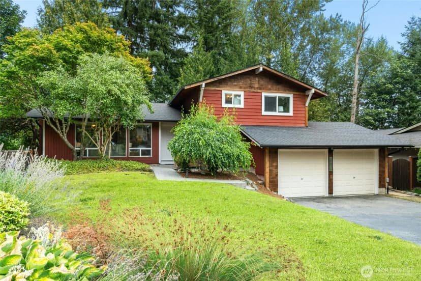 Property photo for 10816 Ne 154th Place, Bothell photo 2