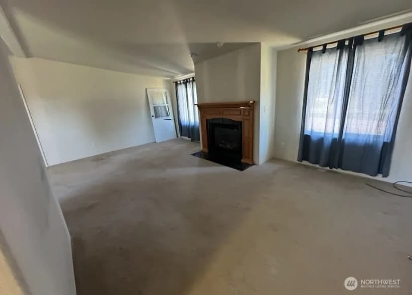 Property photo for 601 Lincoln Street Dr, Davenport photo 16