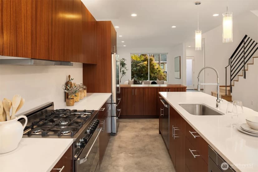 Property photo for 752 N 73rd Street, Seattle photo 16