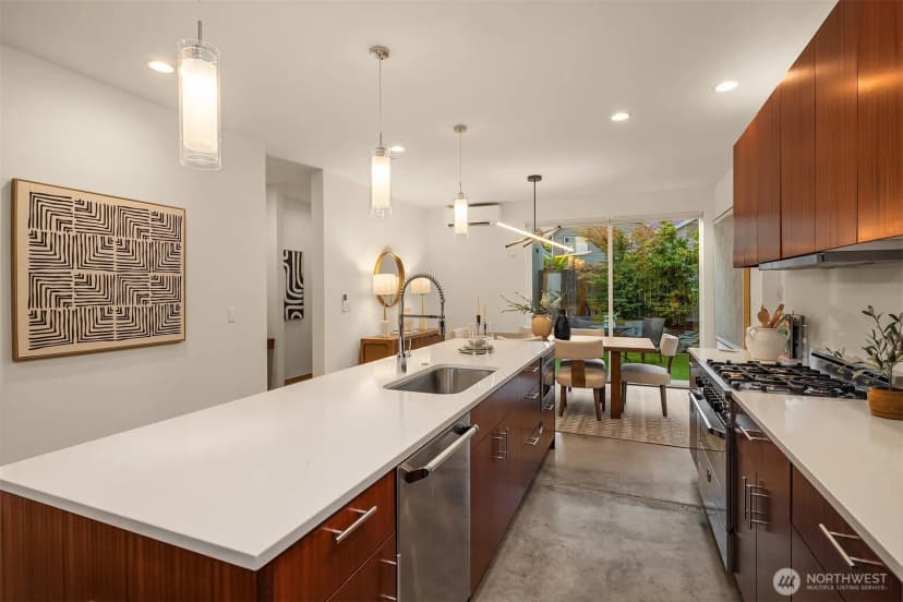 Property photo for 752 N 73rd Street, Seattle photo 11