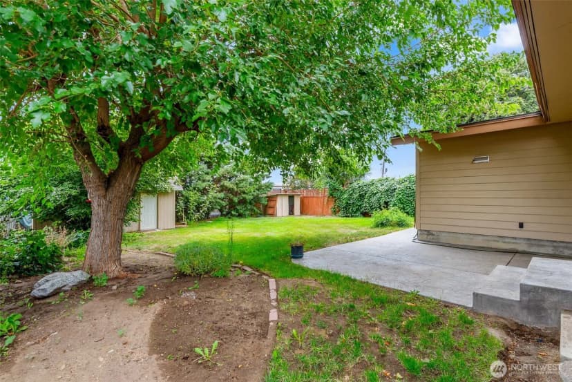 Property photo for 929 Corbaley Place, Wenatchee photo 5