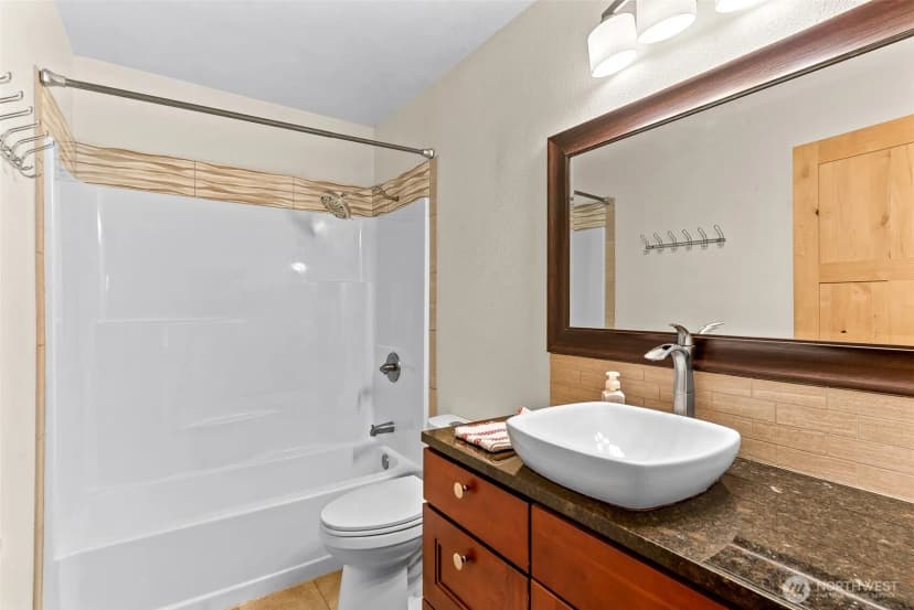 Property photo for 929 Corbaley Place, Wenatchee photo 24