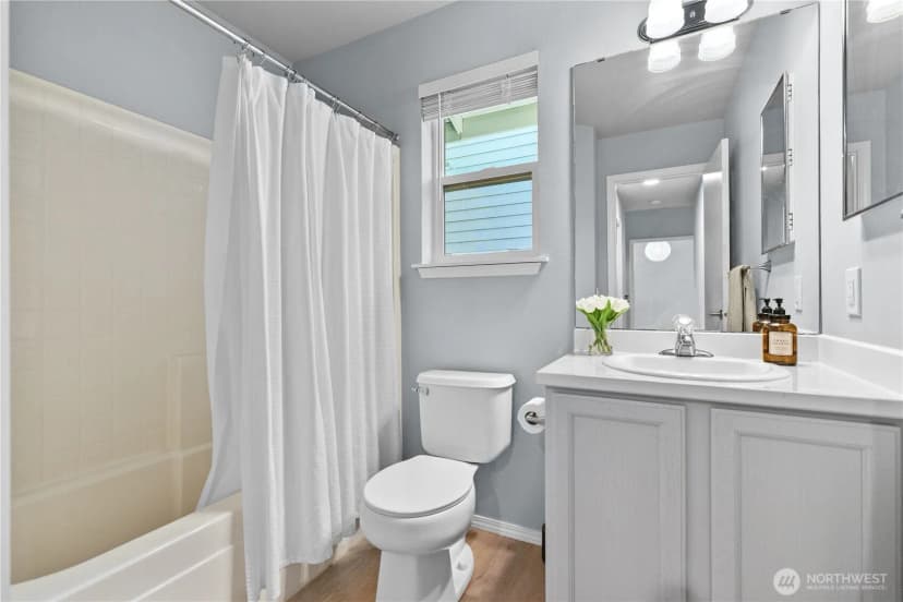 Property photo for 2137 Palisade Boulevard, Dupont photo 27