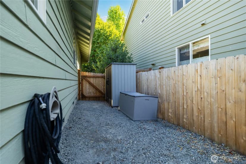 Property photo for 2137 Palisade Boulevard, Dupont photo 9