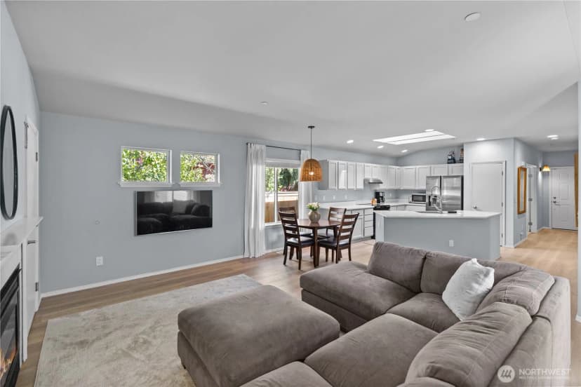 Property photo for 2137 Palisade Boulevard, Dupont photo 18