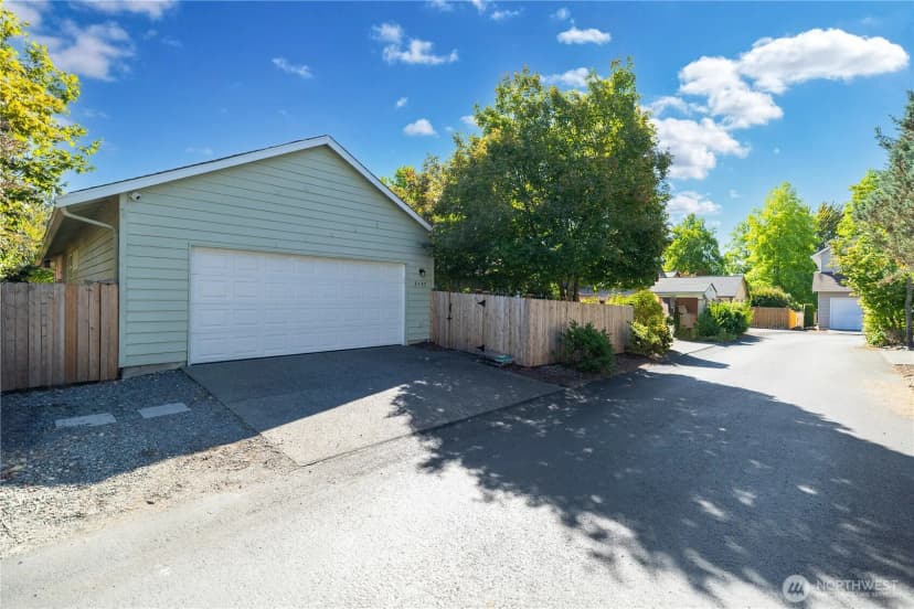 Property photo for 2137 Palisade Boulevard, Dupont photo 10