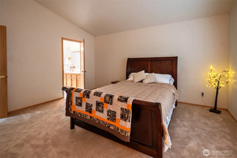 Property photo for 3715 Paddington Lane Se, Lacey photo 15