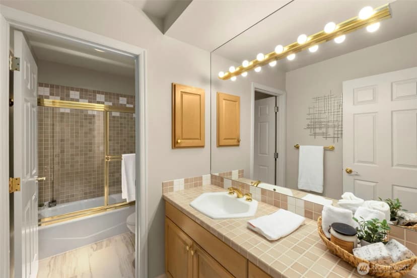 Property photo for 3636 113th Avenue Ne, Bellevue photo 16