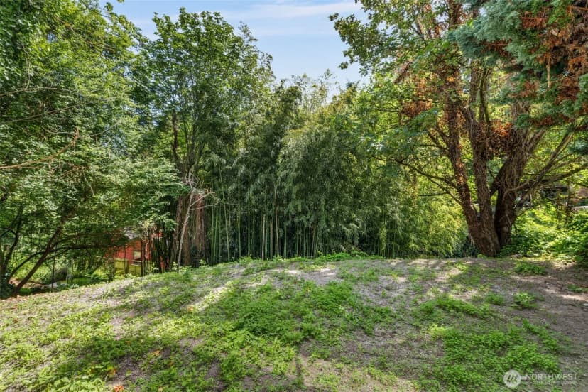 Property photo for 2615 Ne 113th Street, Seattle photo 32