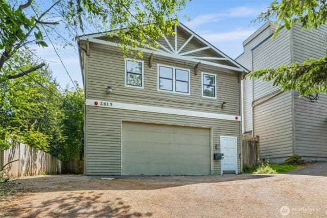 Property photo for 2615 Ne 113th Street, Seattle