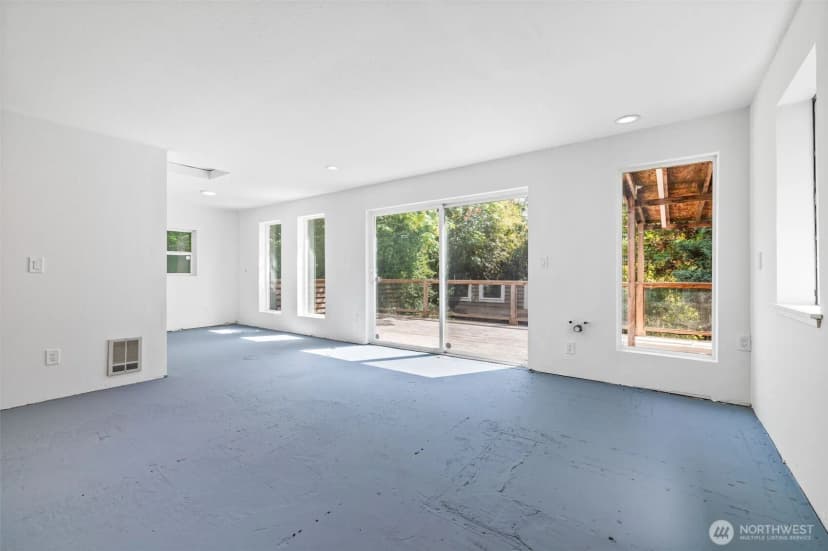 Property photo for 2615 Ne 113th Street, Seattle photo 10