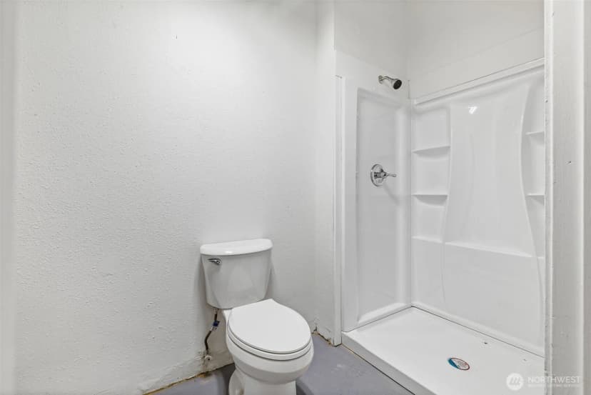 Property photo for 2615 Ne 113th Street, Seattle photo 8