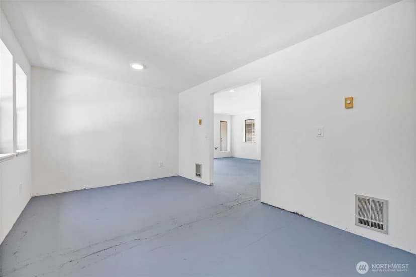 Property photo for 2615 Ne 113th Street, Seattle photo 16