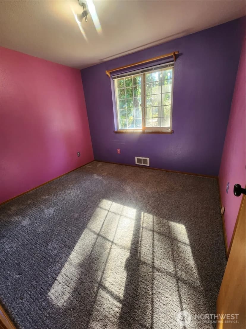 Property photo for 8040 Ne Seawind Avenue, Poulsbo photo 23