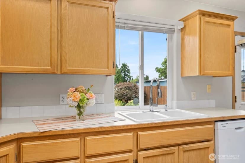 Property photo for 1201 9th Avenue Sw, Puyallup photo 12