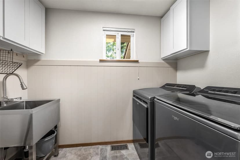 Property photo for 6111 Newport Court Sw, Olympia photo 15