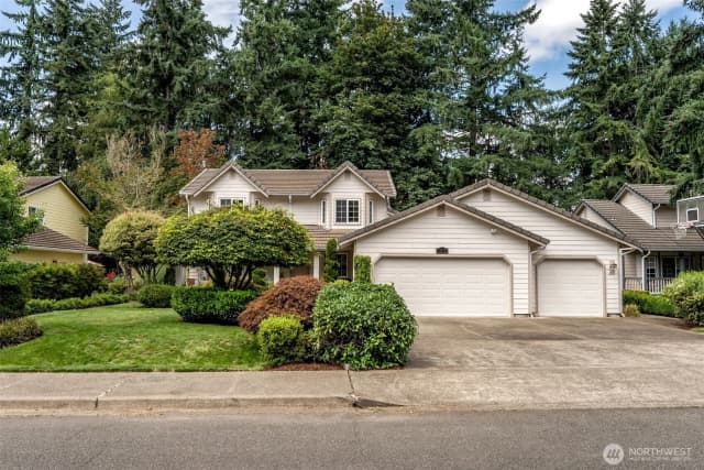Property photo for 6111 Newport Court Sw, Olympia