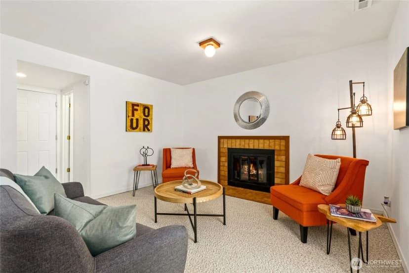 Property photo for 14903 Ne 9th Place, Bellevue photo 14