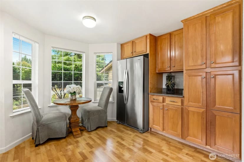 Property photo for 14903 Ne 9th Place, Bellevue photo 11