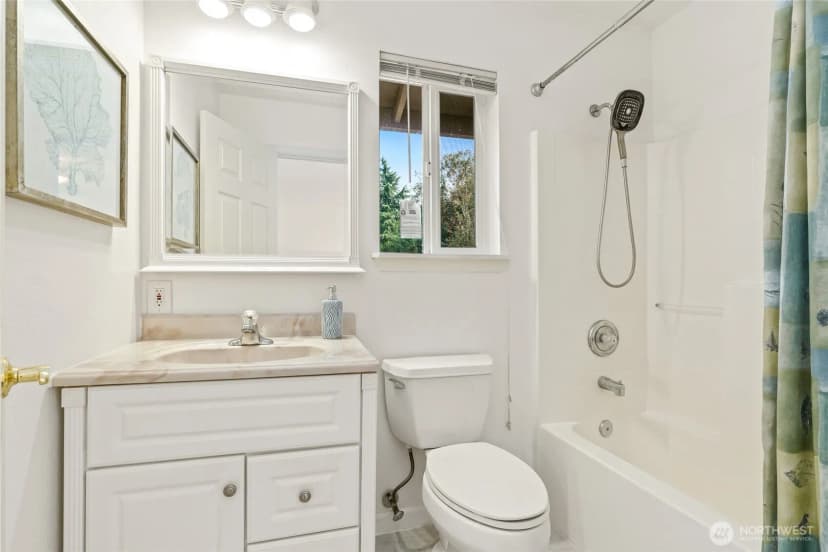 Property photo for 14903 Ne 9th Place, Bellevue photo 19