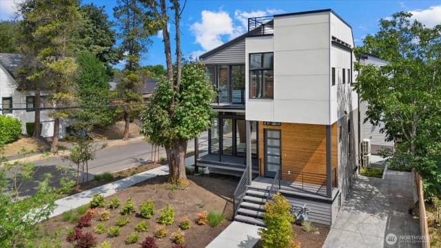 Property photo for 128 24th Avenue, Seattle