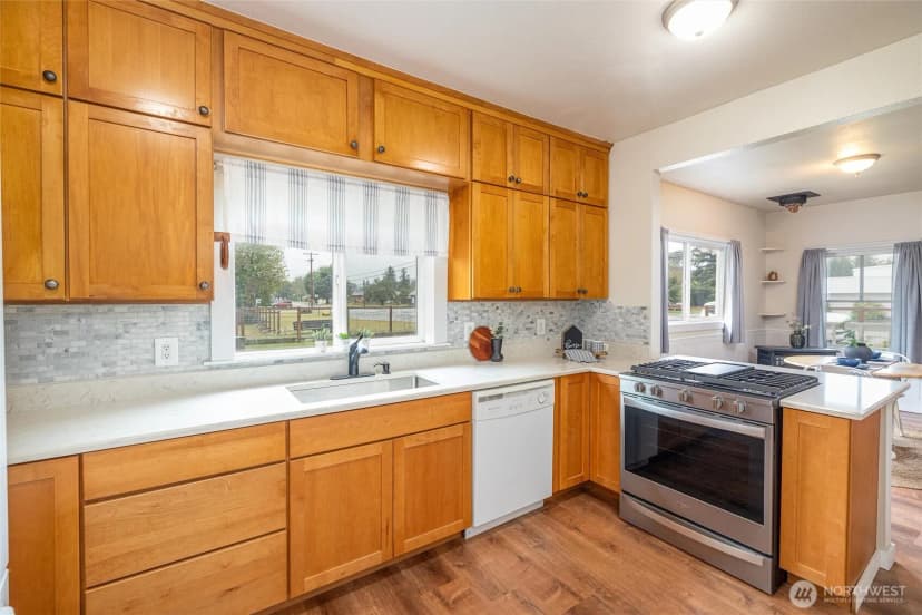 Property photo for 812 Sumas Avenue, Sumas photo 12