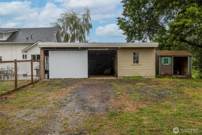 Property photo for 812 Sumas Avenue, Sumas photo 22