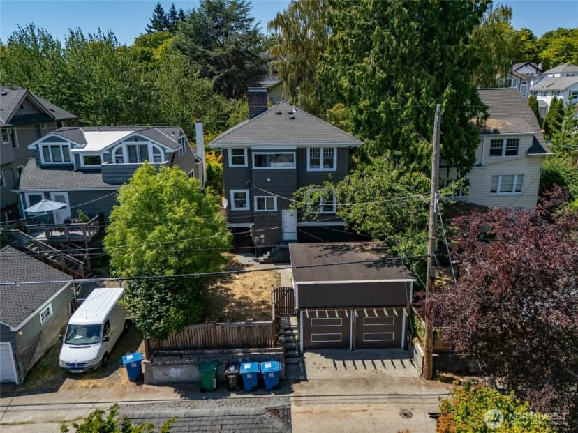 Property photo for 5220 18th Avenue Ne, Seattle photo 35
