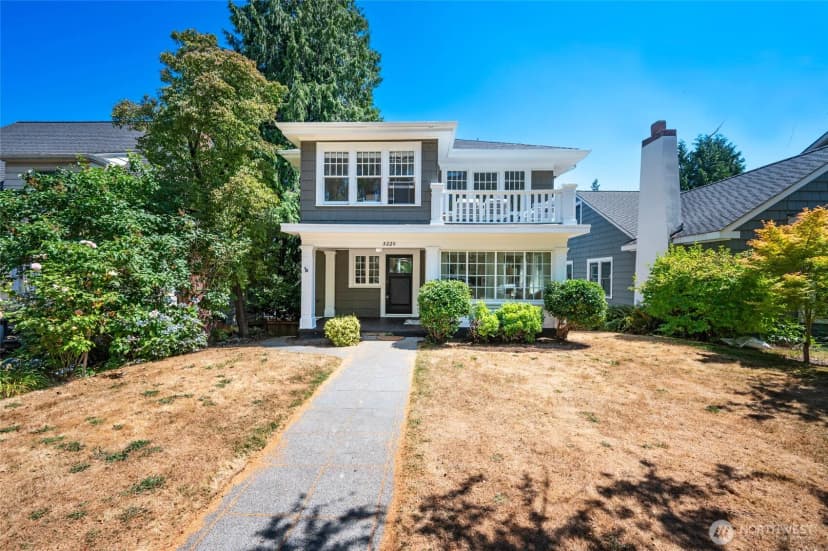 Property photo for 5220 18th Avenue Ne, Seattle photo 3