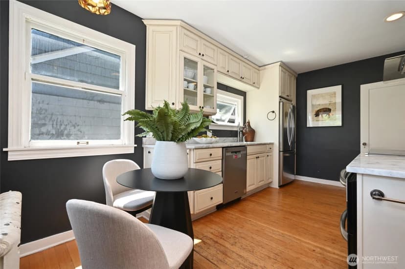 Property photo for 5220 18th Avenue Ne, Seattle photo 15