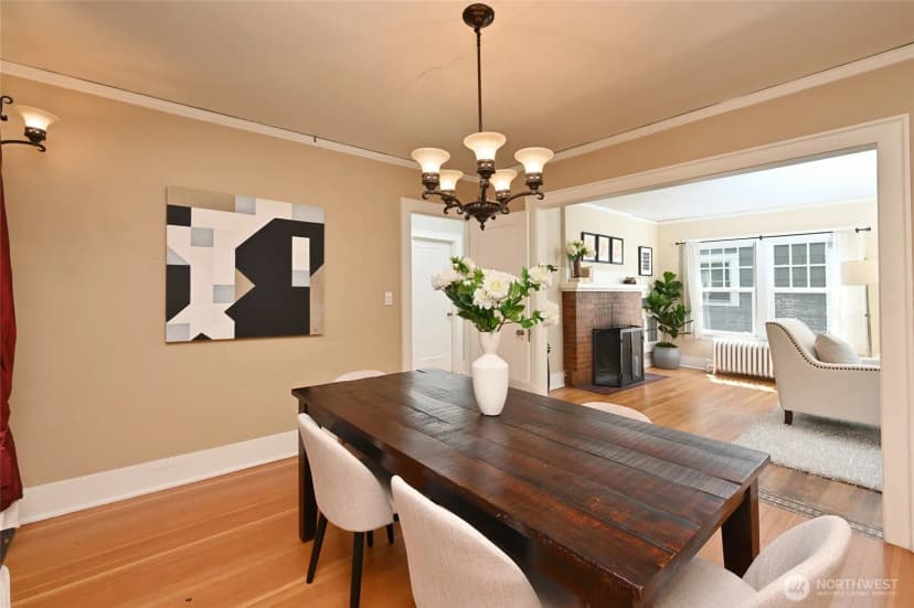 Property photo for 5220 18th Avenue Ne, Seattle photo 10