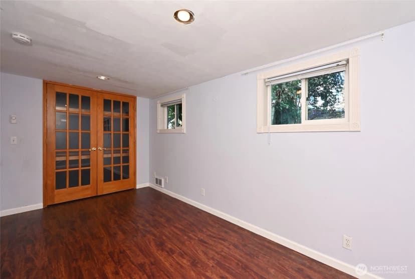 Property photo for 5220 18th Avenue Ne, Seattle photo 20