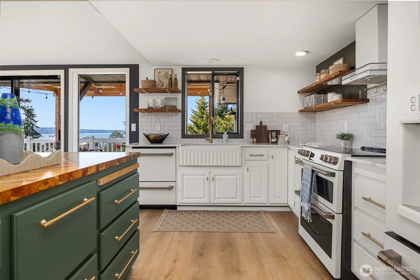 Property photo for 606 Prospect Avenue, Mukilteo photo 17
