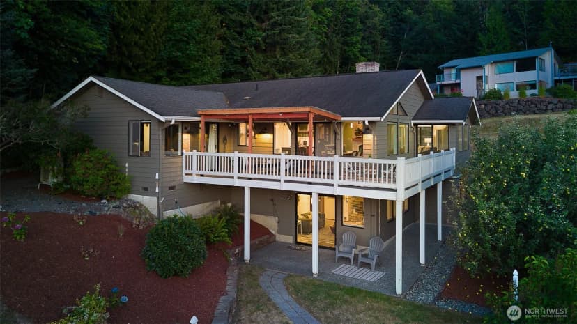 Property photo for 606 Prospect Avenue, Mukilteo photo 2