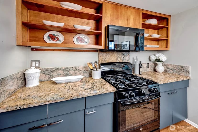 Property photo for 7163 A Beach Drive Sw, Seattle photo 18