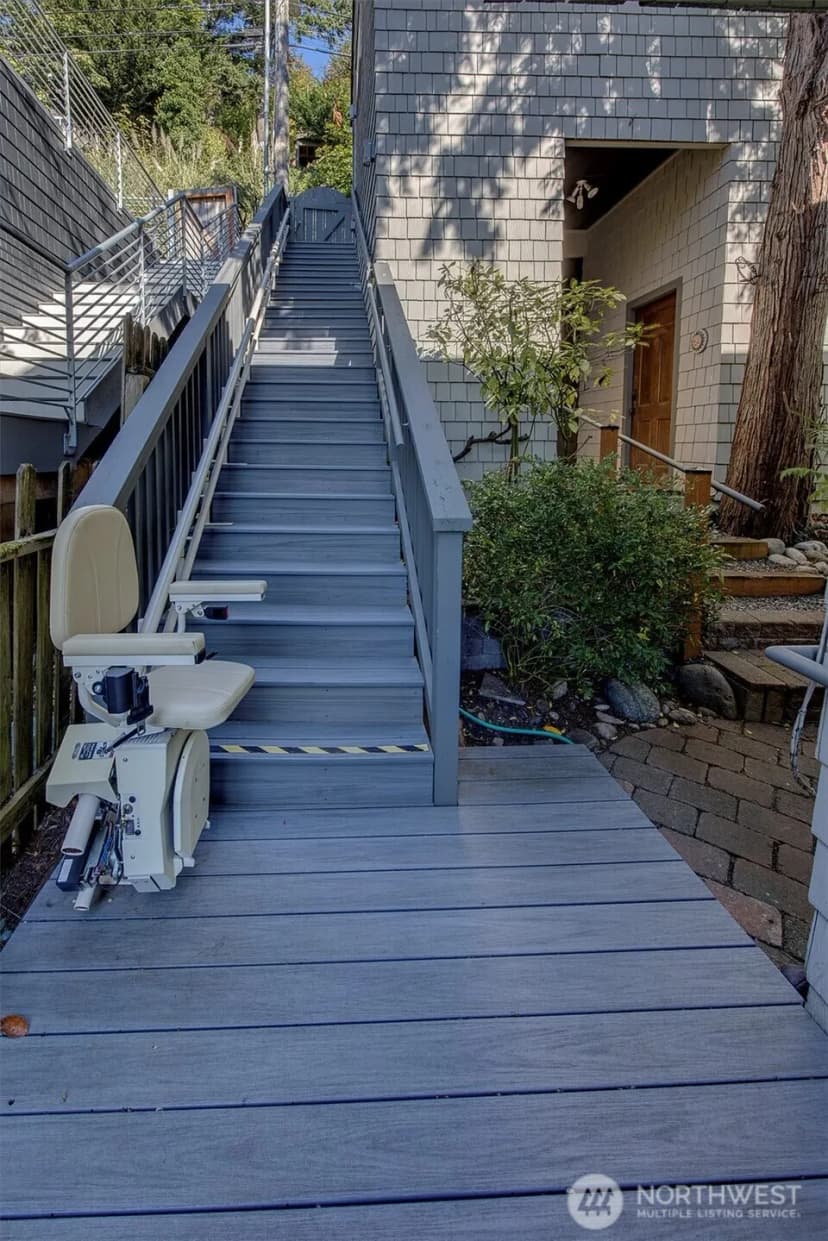 Property photo for 7163 A Beach Drive Sw, Seattle photo 36