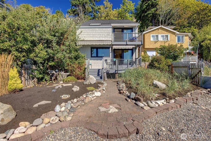 Property photo for 7163 A Beach Drive Sw, Seattle photo 10