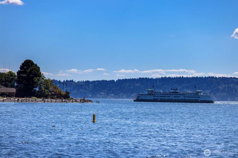 Property photo for 7163 A Beach Drive Sw, Seattle photo 25