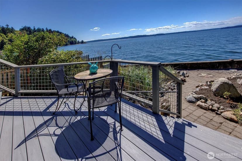 Property photo for 7163 A Beach Drive Sw, Seattle photo 6
