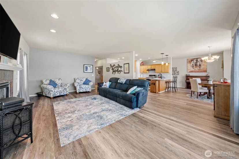 Property photo for 9066 Eagle Point Loop Road Sw, Lakewood photo 19