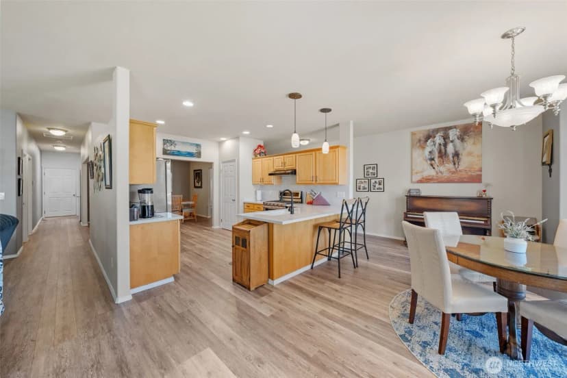 Property photo for 9066 Eagle Point Loop Road Sw, Lakewood photo 14