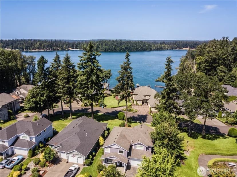 Property photo for 9066 Eagle Point Loop Road Sw, Lakewood photo 5