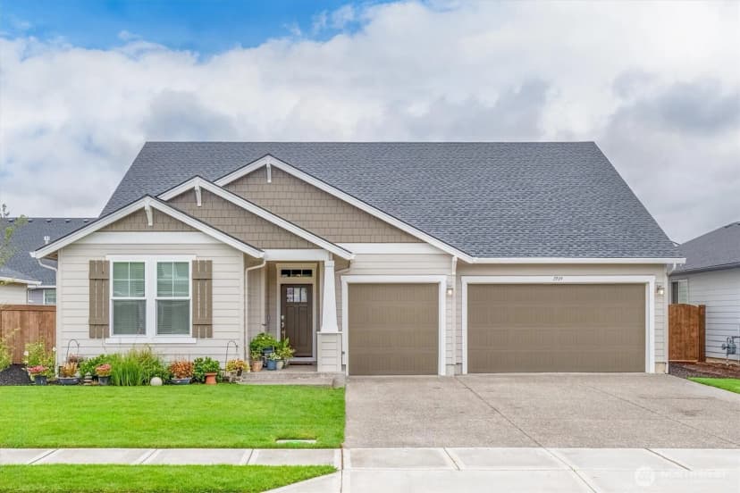 Property photo for 1939 Branch Creek, Longview
