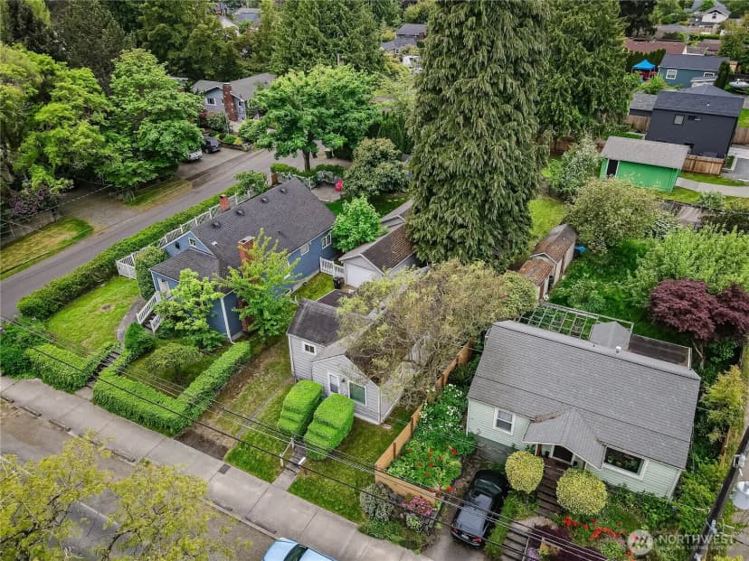 Property photo for 9817 35th Avenue Sw, Seattle photo 24